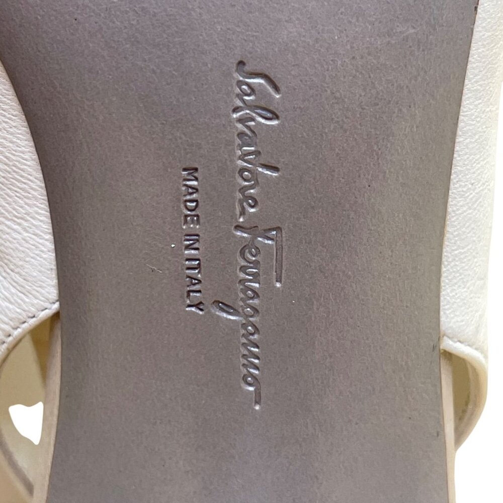 Salvatore Ferragamo Women’s White Leather Slingback Magnolia Carisa Heels 7.5 - Picture 9 of 11
